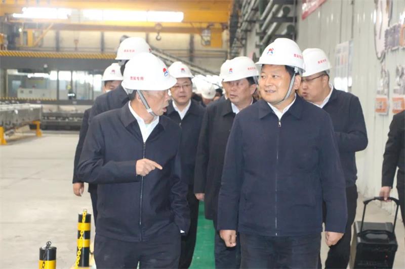 鞏義市重點(diǎn)工作觀(guān)摩團(tuán)到明泰科技項(xiàng)目現(xiàn)場(chǎng)觀(guān)摩指導(dǎo)